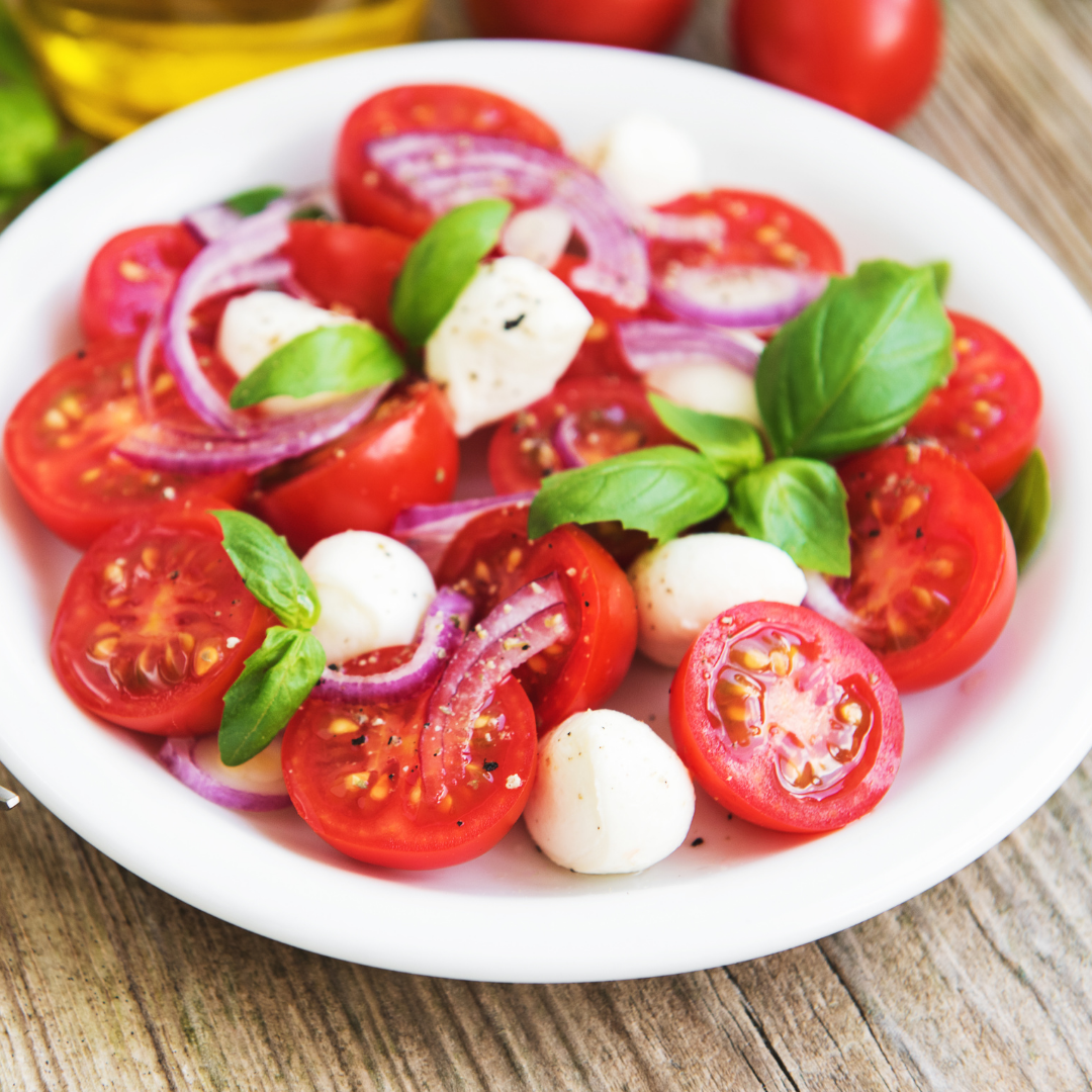 A Classic Caprese Salad Recipe - Pretty Plates | Liz & Paul Sneyd